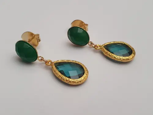 Brinco Pino Banhado com Cristais Verde - Semijoia