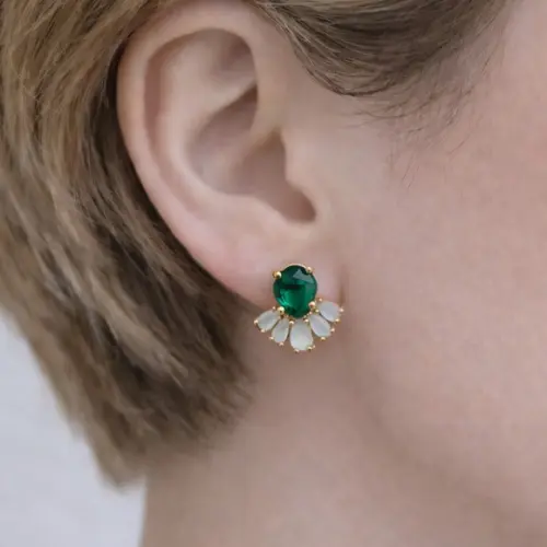 Brinco Pino Banhado com Cristal Verde e Opalina
