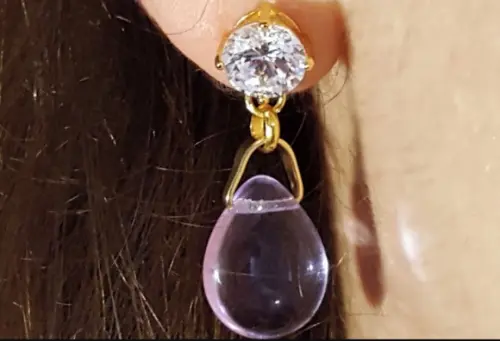 Brinco Pino Banhado com Zircônia e Cristal Lavanda