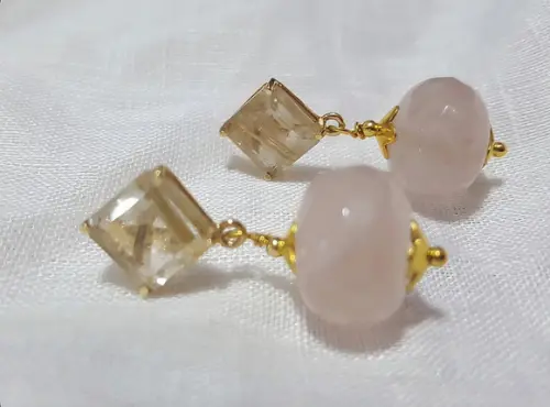 Brinco Pino com Cristal Rutilado e Rose de France