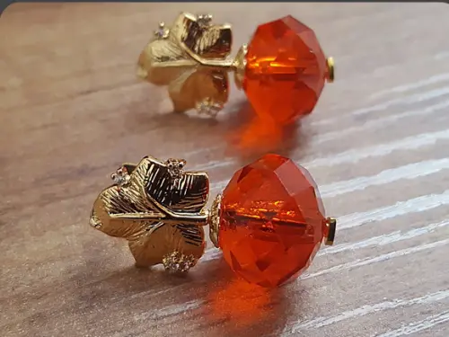 Brinco Pino Dourado com Cristal Laranja
