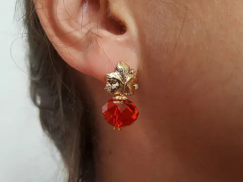 Brinco Pino Dourado com Cristal Laranja