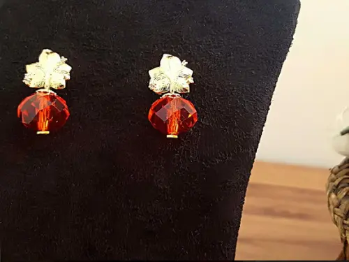 Brinco Pino Dourado com Cristal Laranja