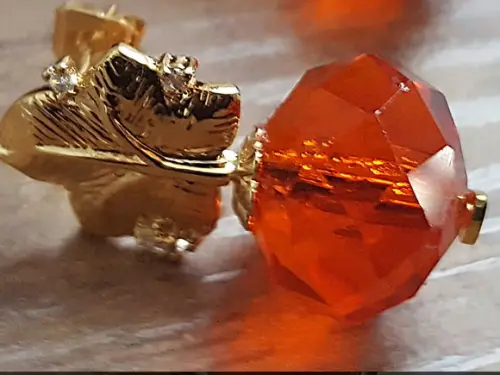 Brinco Pino Dourado com Cristal Laranja