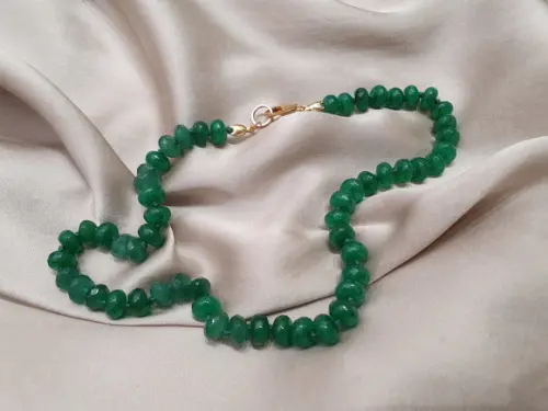 Chocker de Jade Verde Esmeralda