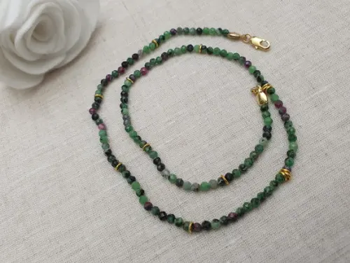 Choker de Pedras Naturais Rubi Zoisite