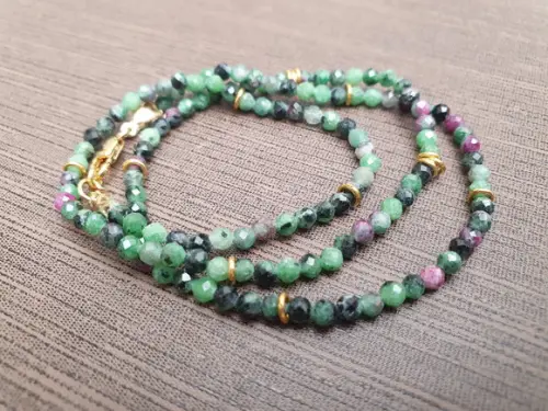 Choker de Pedras Naturais Rubi Zoisite