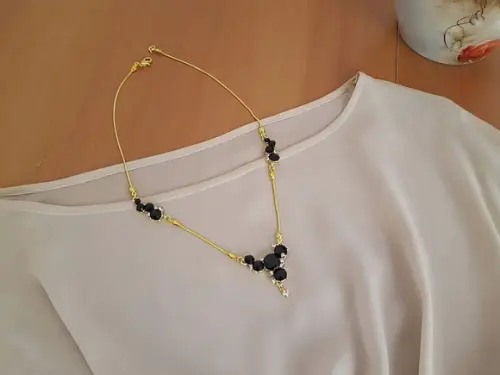 Colar Banhado com Cristais Preto e Transparente