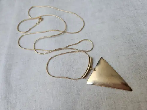 Colar Banhado de Corrente com Pingente Triangular