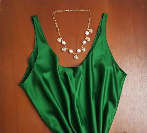 Colar Banhado e Pérolas Naturais