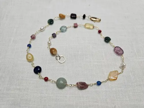 Colar Choker Banhado com Pedras Naturais