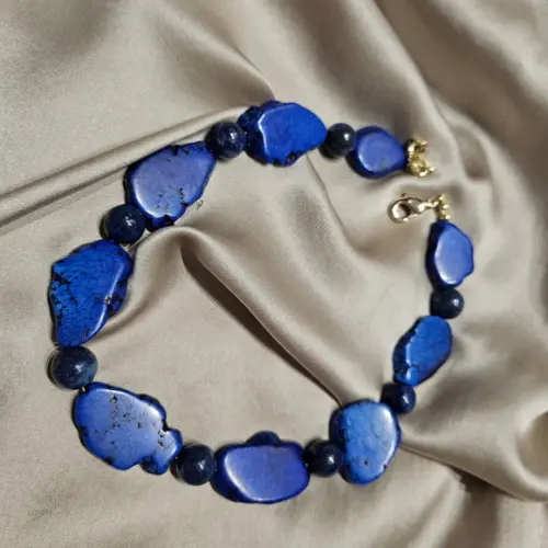 Colar Choker de Pedras Naturais Ágata e Lápis Lazuli