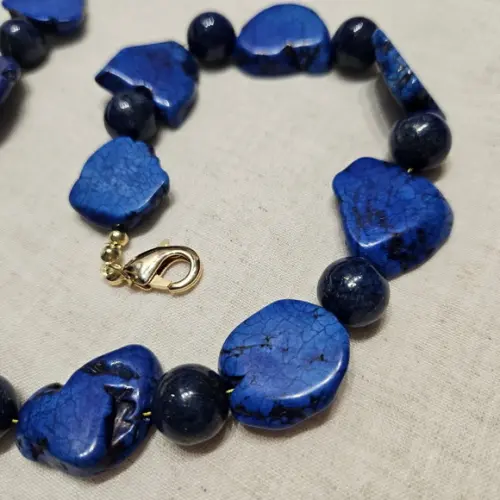 Colar Choker de Pedras Naturais Ágata e Lápis Lazuli