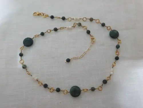 Colar com Pedras Naturais de Ágata Verde