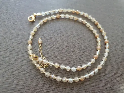 Colar de Citrino e Entremeios Banhados de 4mm