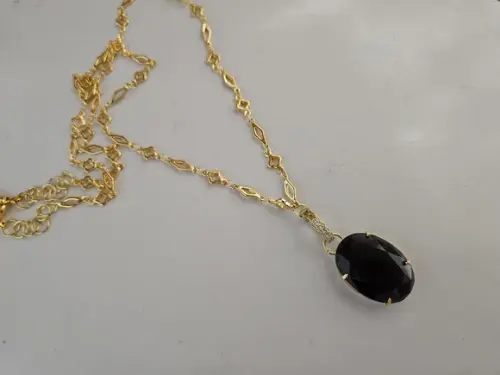 Colar de Corrente com Pingente Ametista e Mini Zircônias