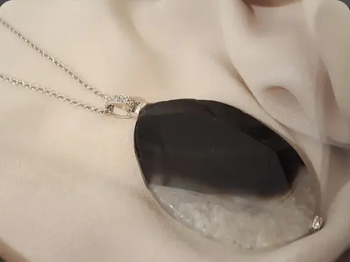 Colar de Corrente com Pingente de Pedra Natural Ágata
