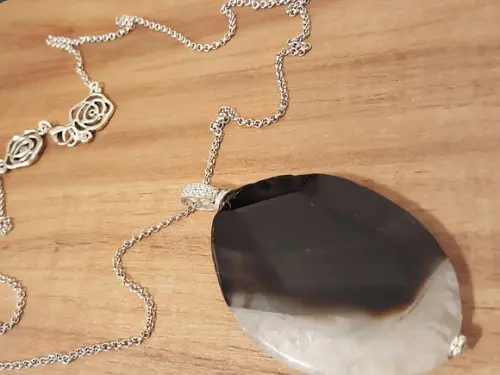 Colar de Corrente com Pingente de Pedra Natural Ágata