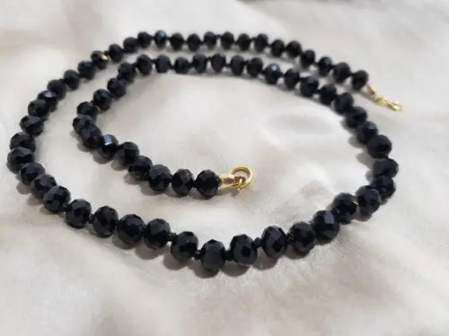 Colar de Cristais Preto