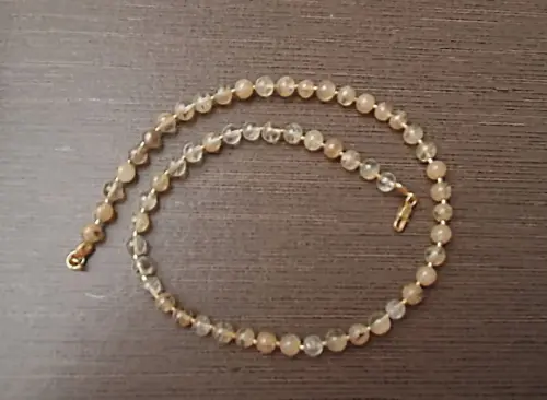 Colar de Cristal Rutilado e Entremeios Banhados de 6mm