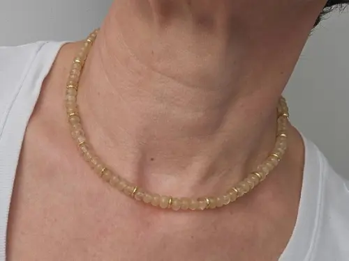 Colar de Cristal Rutilado Rondel e Entremeios Dourados