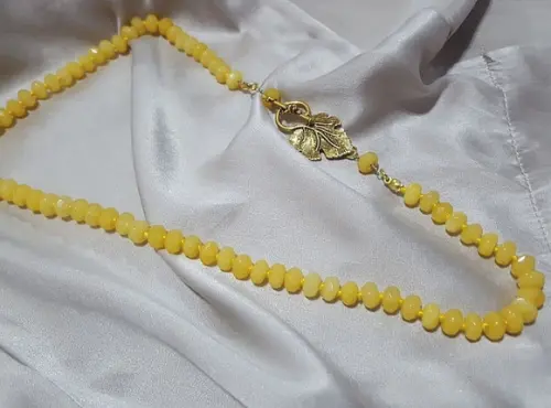 Colar de Jade Amarelo