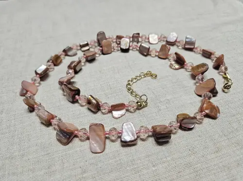 Colar de Madrepérola e Cristal Rose - Semijoia