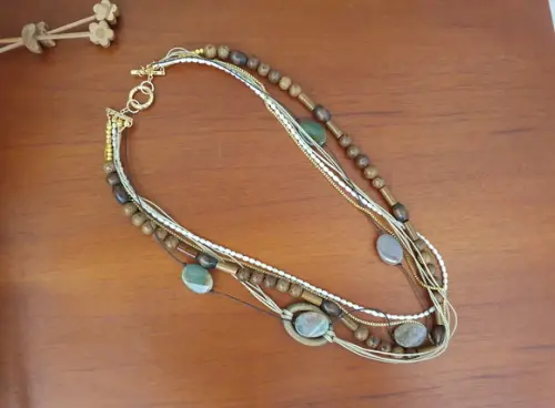 Colar de Pedra Agata e Mini Pérolas