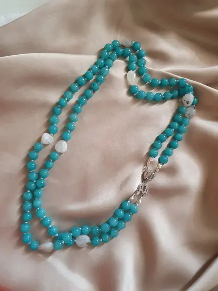 Colar de Pedra Natural Jade Azul Capri
