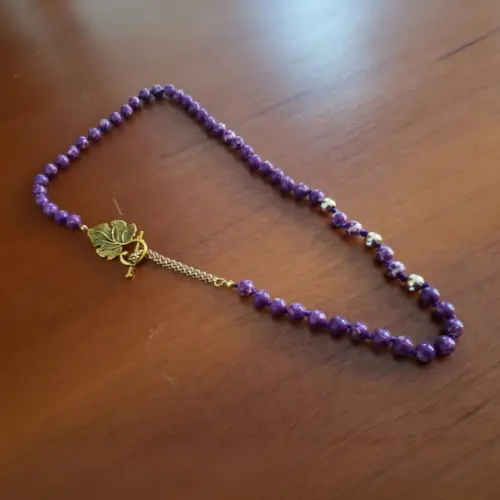 Colar de Pedra Natural Jaspe Imperador Roxo