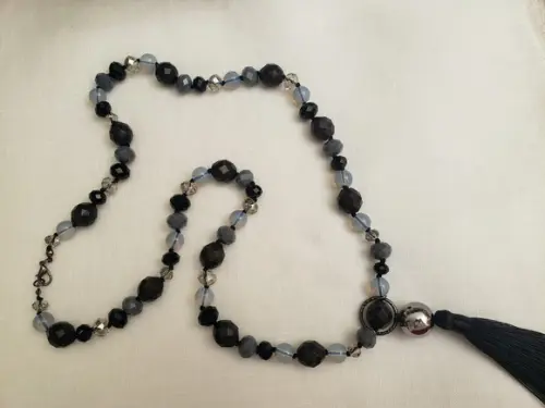 Colar de Pedra Natural Opala e Cristal Preto e Cinza