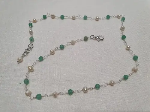Colar de Pedras Naturais Jade Esmeralda e Pérolas Barrocas