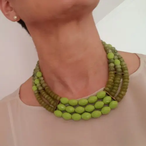 Colar de Pedras Naturais Jade Limão