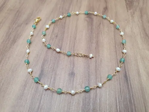 Colar de Pedras Naturais Jade Esmeralda e Pérolas Barrocas