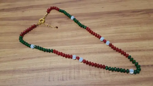 Colar de Pedras Naturais Jade Rubi e Verde