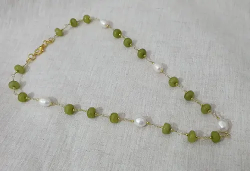 Colar de Pedras Peridoto com Pérolas