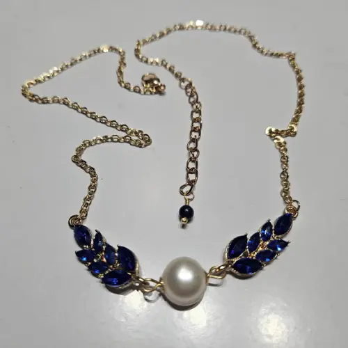 Colar de Pérola Natural e Cristais Azul Royal