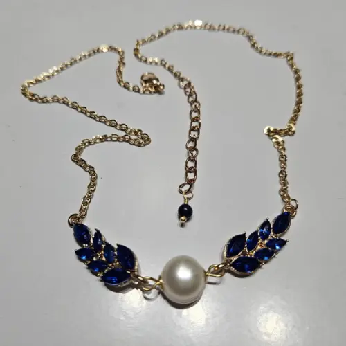 Colar de Pérola Natural e Cristais Azul Royal