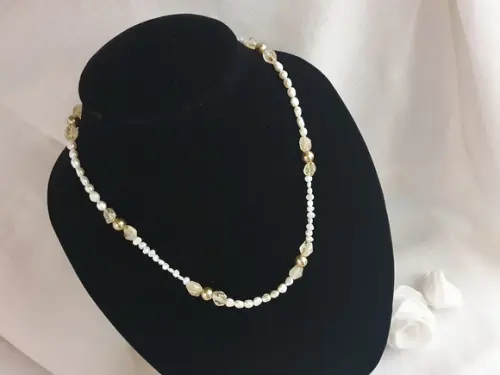 Colar de Pérolas Naturais e Cristal Rutilado