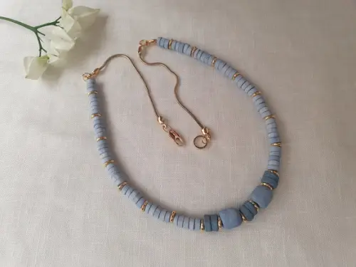 Colar Dourado Banhado com Pedra Natural Azul
