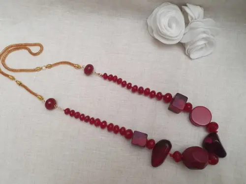 Colar Dourado Banhado Com Pedras Jade Rubi