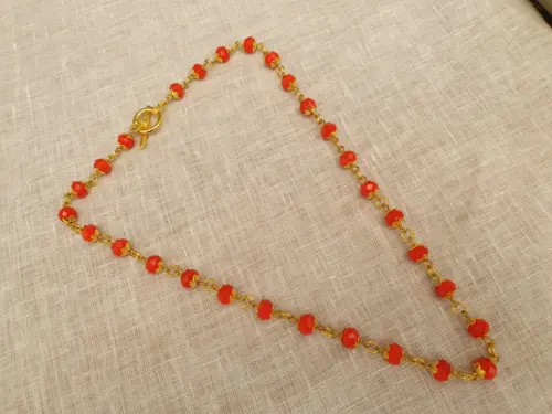 Colar Dourado com Cristais Laranja