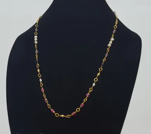 Colar Dourado Multicolorido com Pedras e Pérolas Naturais