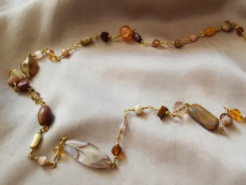 Colar Dourado Multicolorido Il