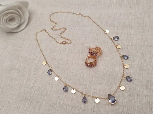 Conjunto De Brinco E Colar De Pingentes E Cristais Lavanda
