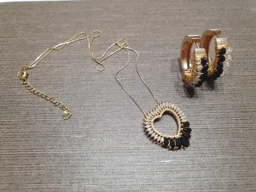 Conjunto de Colar Coração e Brinco Argola com Cristais