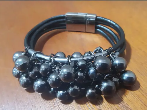 Conjunto de Colar de Corrente e Pulseira com Bolas Grafite