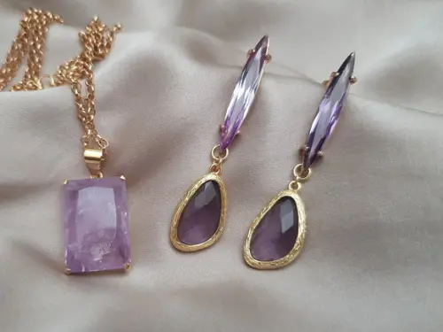 Conjunto De Colar E Brinco Com Cristal Lavanda