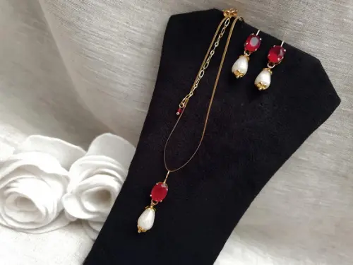 Conjunto De Colar E Brinco Com Cristal Rubi E Pedra Natural