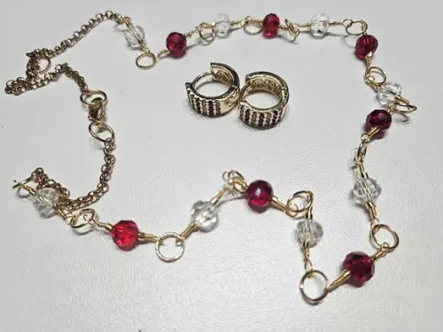 Conjunto de Colar e Brinco de Cristais